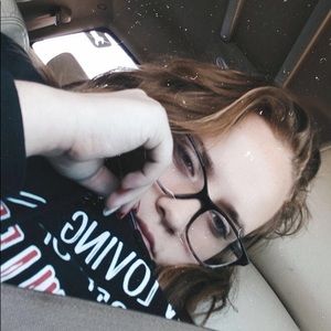 Meet your Posher, Raygan